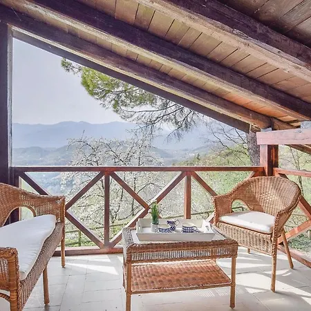 Casa de Férias Gorgeous In With Sauna